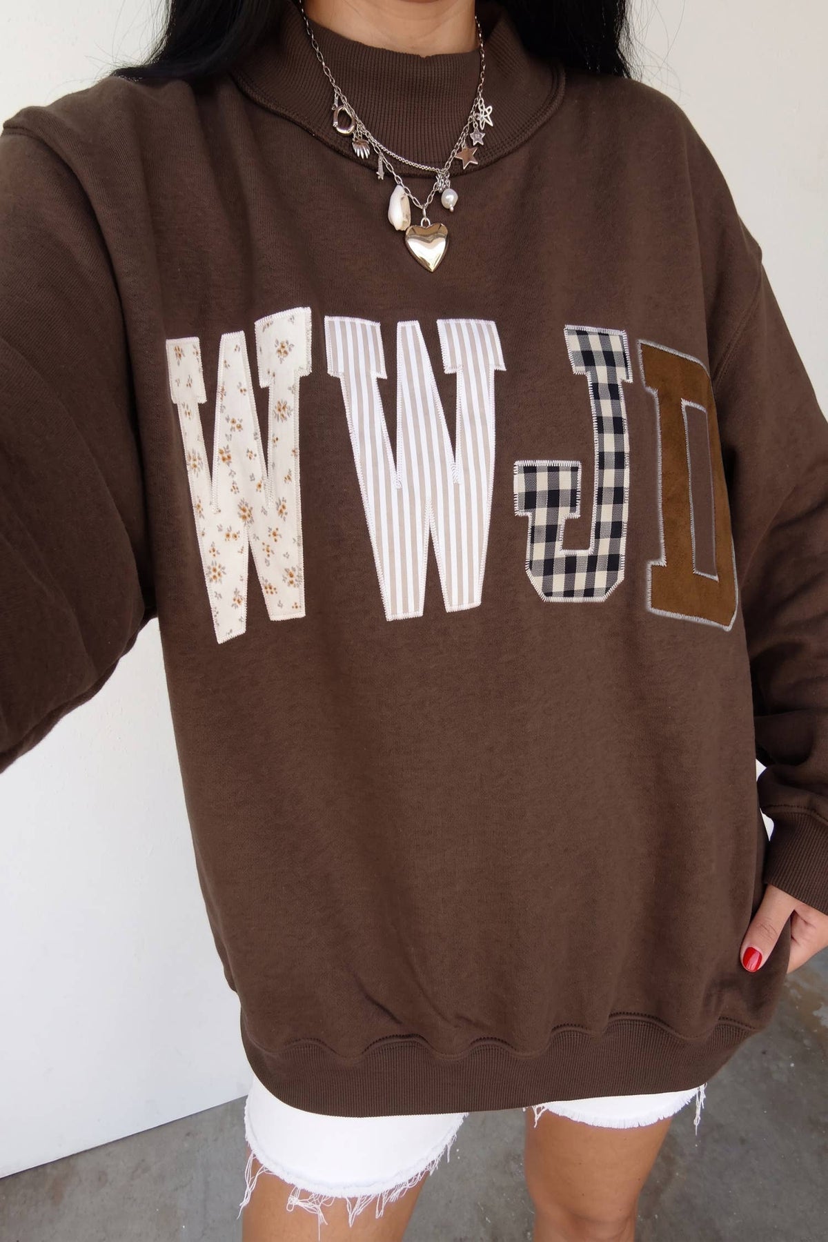 66 Plus Size WWJD Embroidered Mock Neck Sweatshirt (S-4X): Gray / S