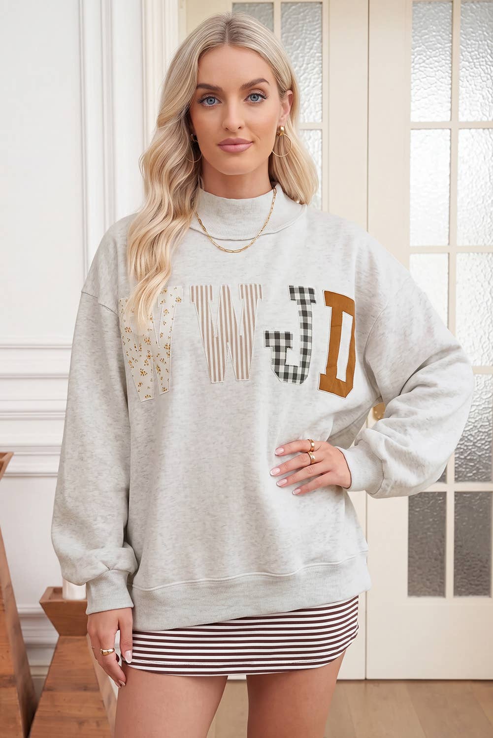 66 Plus Size WWJD Embroidered Mock Neck Sweatshirt (S-4X): Gray / M